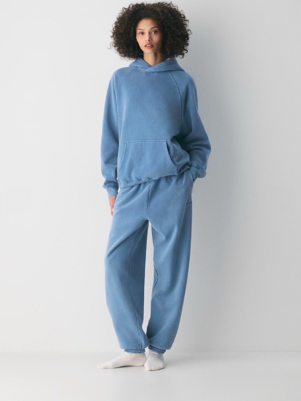 Aritzia Cozy sweat fleece pants